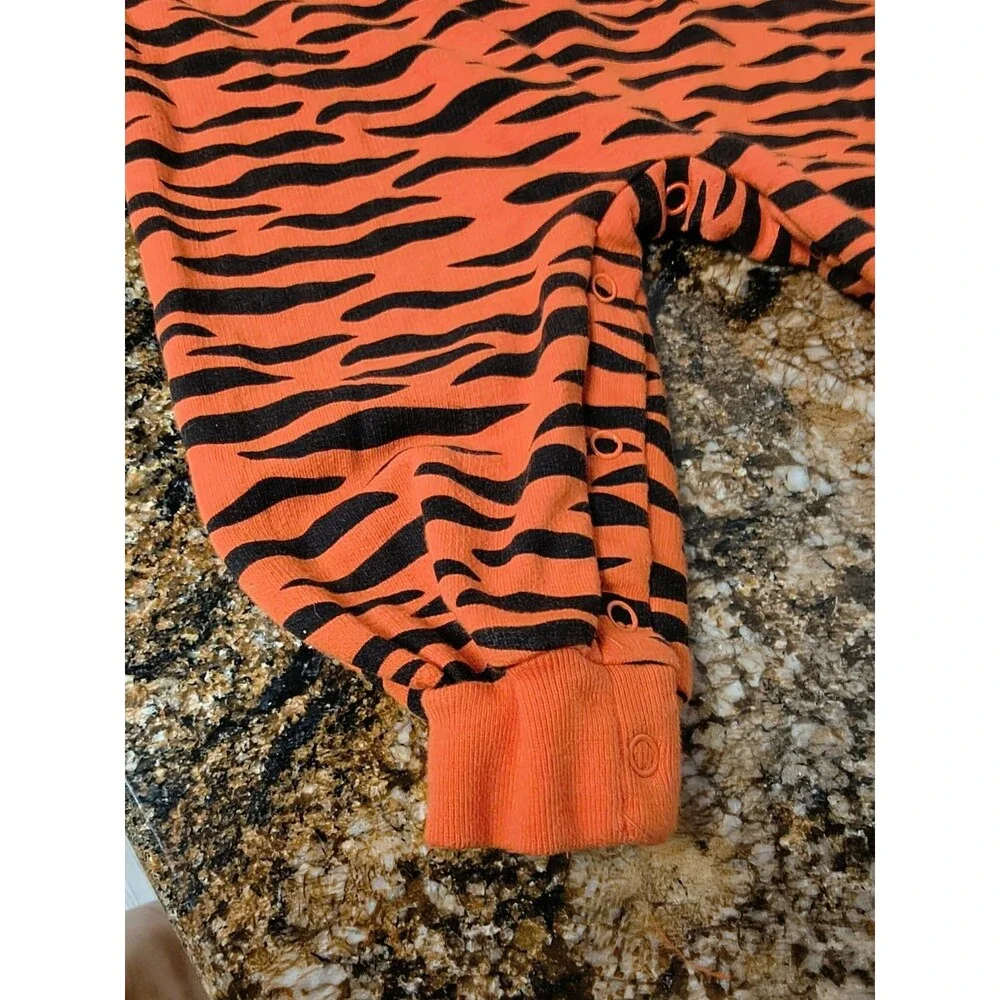 VTG Winnie The Pooh Tigger Jumpsuit Baby 12  Month Disney One Piece Embroidered